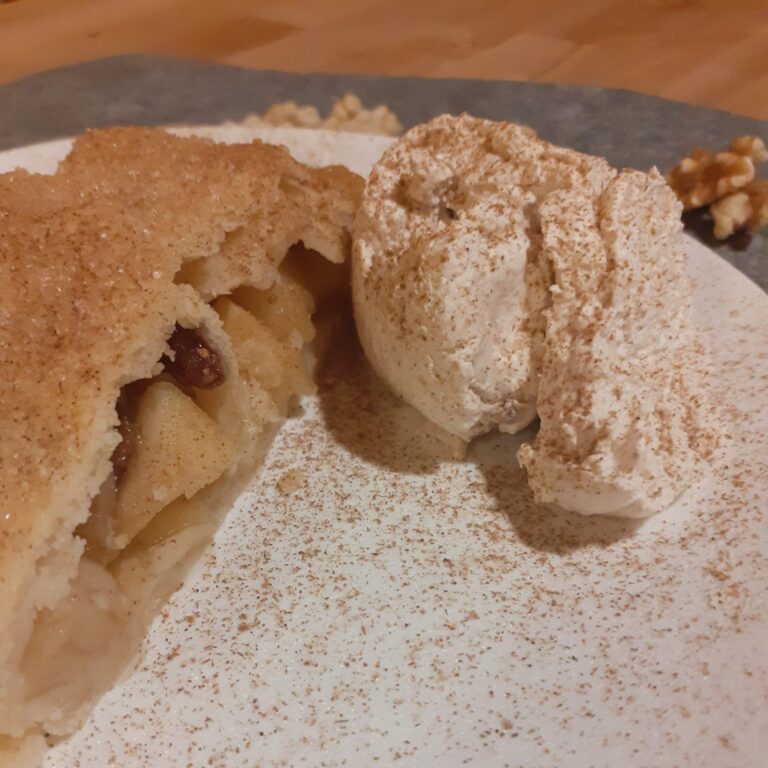 strudel-mele-bio-vegan-pasta-brise-tarallo-vino-bianco-1536x1536